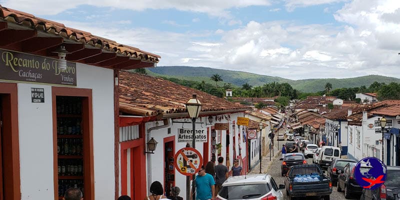 Rua do centro histórico de Pirenópolis