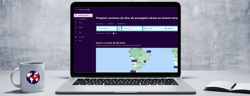 Guia sobre se a Momondo é confiável. Página principal do site da Momondo em um notebook aberto