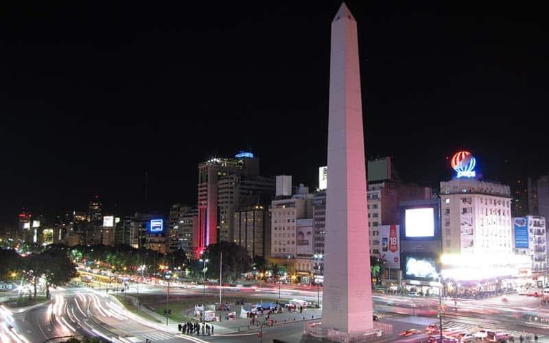 Foto do Obelisco de Buenos Aires à noite
