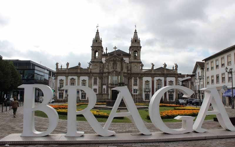 Letreiro da cidade de Braga - Melhores cidades de Portugal