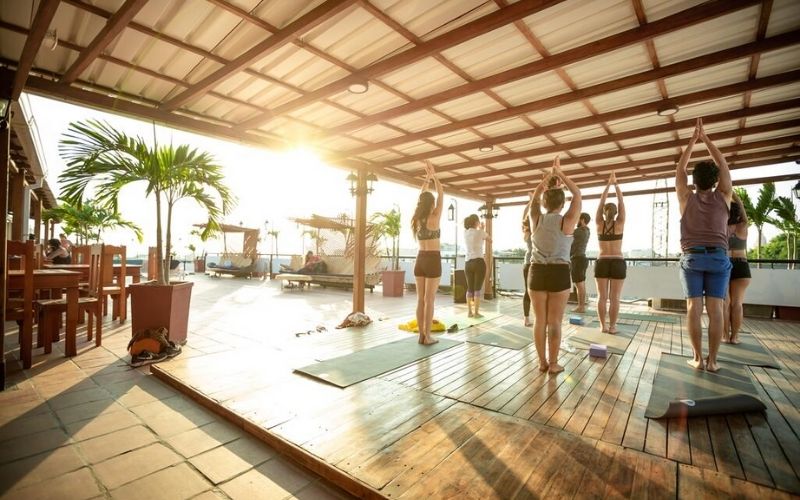 Yoga no Rooftop do Selina de Cartagena