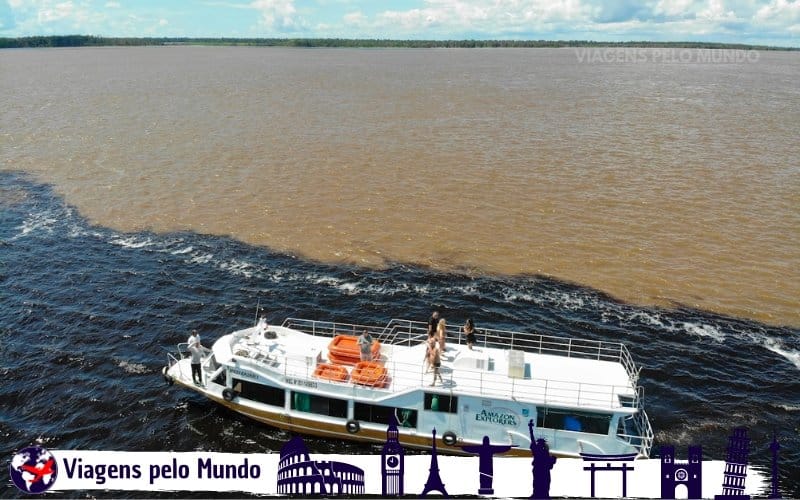 Encontro das Águas em Manaus