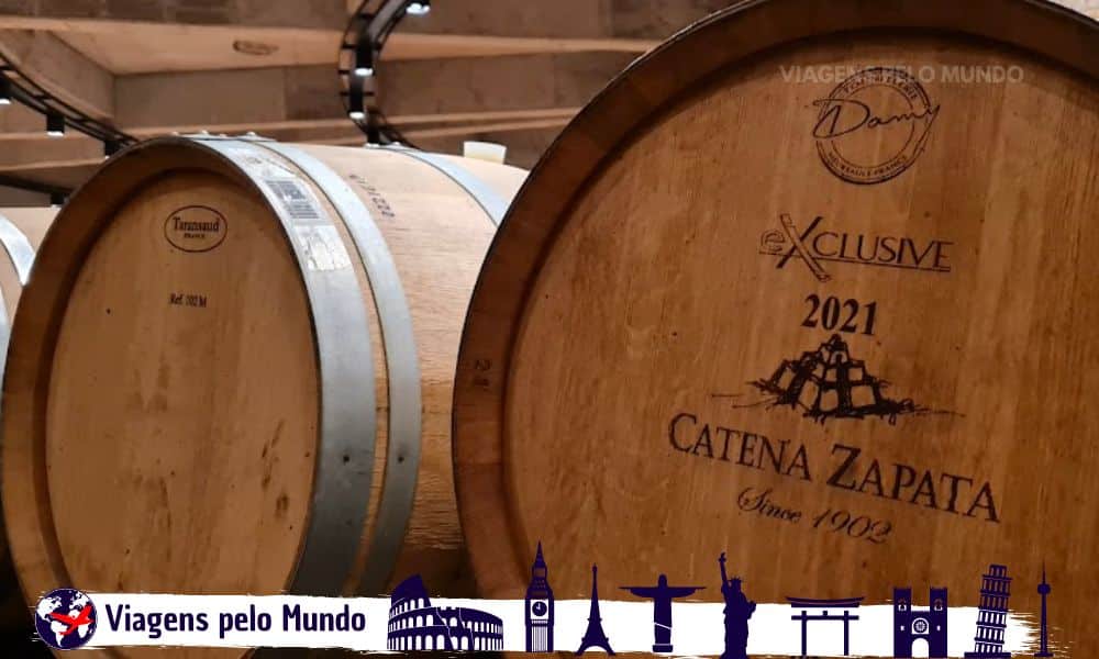 Barricas de vinhos da Bodega Catena Zapata