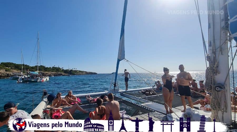 Passeio de catamarã pelas praias de Palma de Mallorca