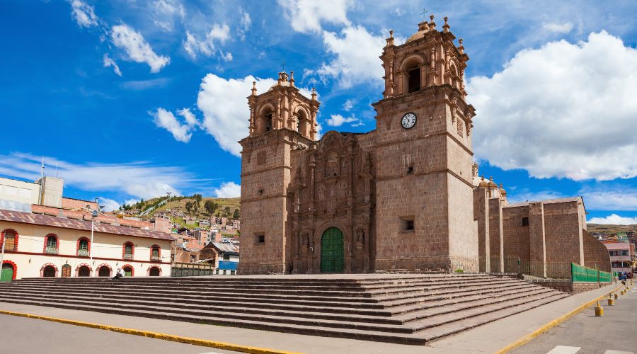 Catedral de Puno no Peru