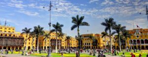 Plaza de Armas no centro histórico de Lima