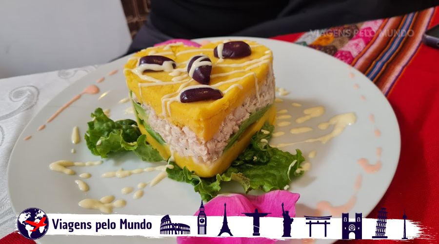 Causa Limeña com recheio de frango