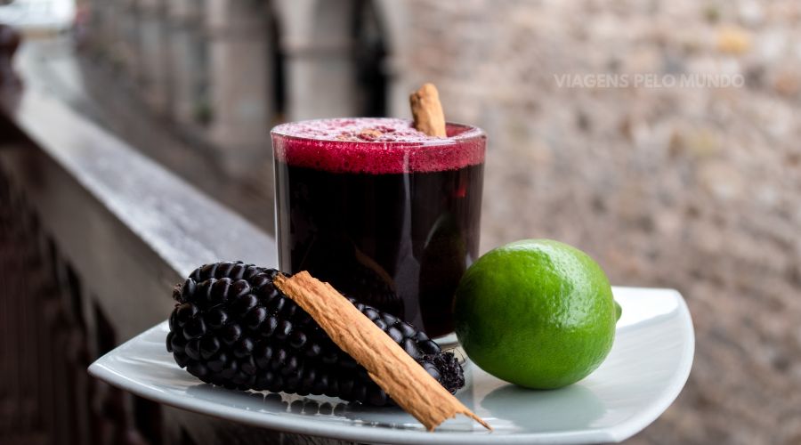 Chicha Morada sendo servida em Lima