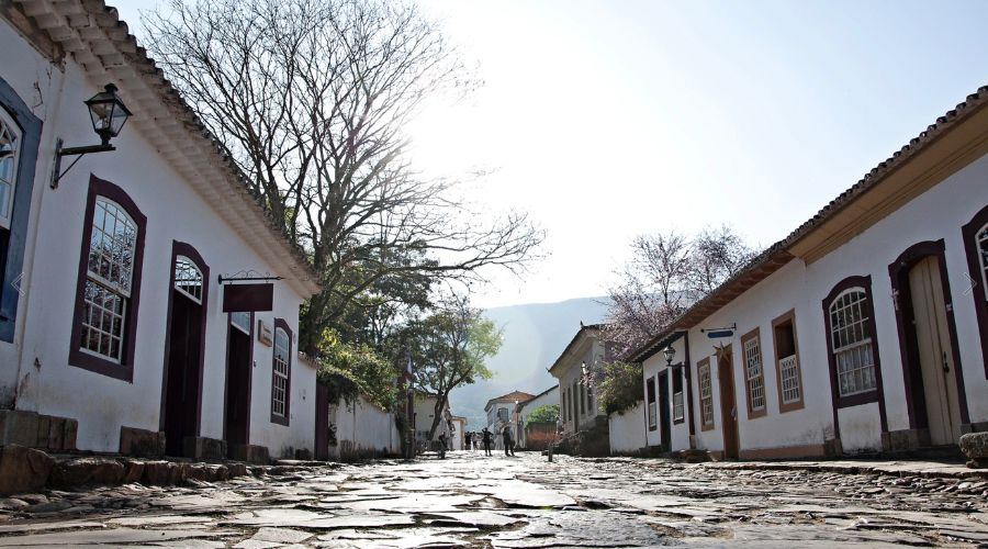 Ruas de pedras preservadas como era na época da colônia