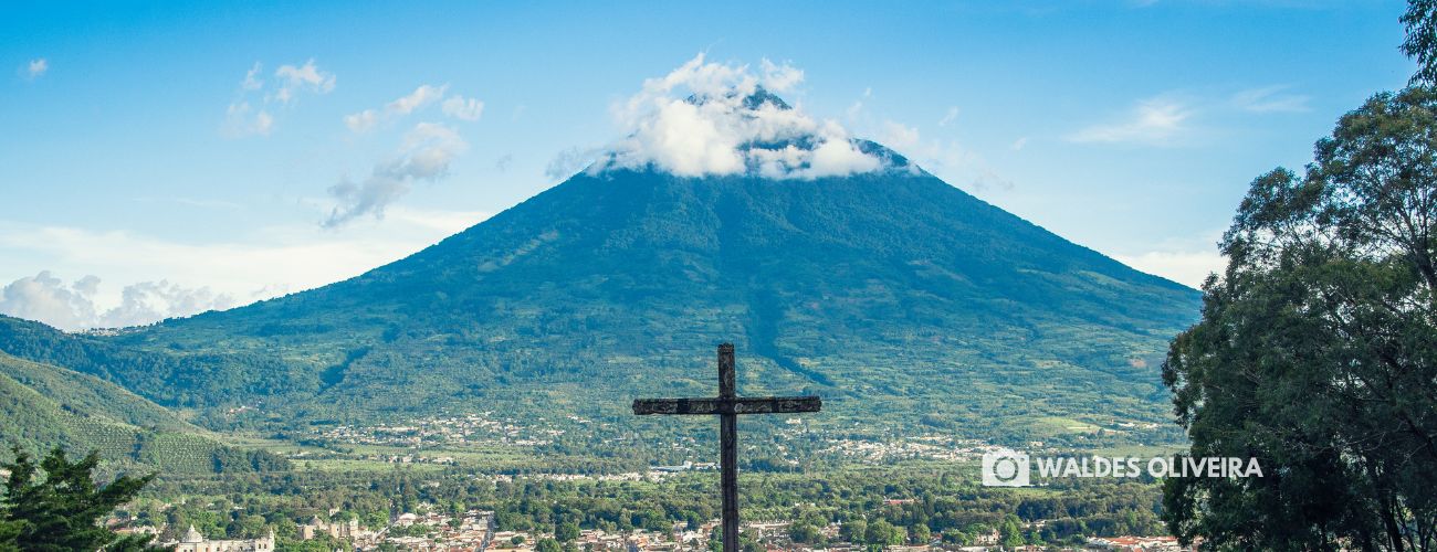 Cerro de la Cruz em Antígua. Guia do Seguro Viagem para Guatemala