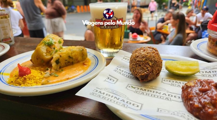 Boteco combinado carioca com chopp Brahma e bolinhos