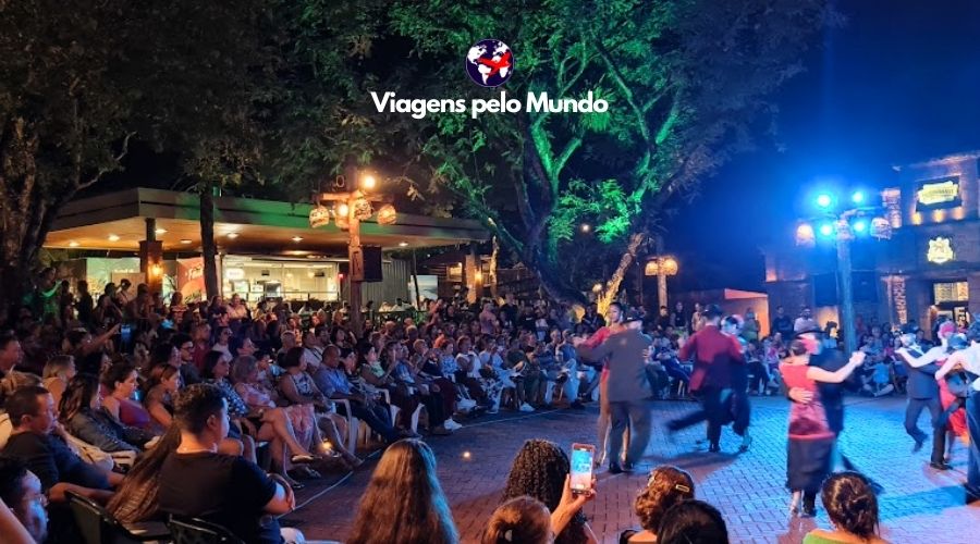 Show na tríplice fronteira em Foz do Iguaçu