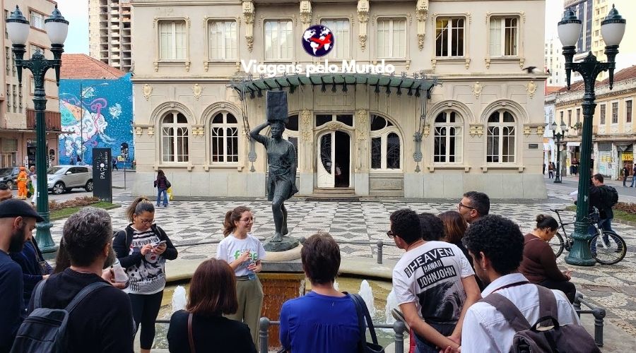 Tour pelo centro histórico de Curitiba