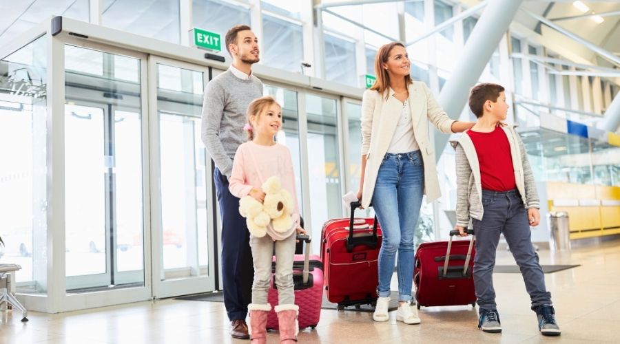 Familia Viajando pelo Mundo