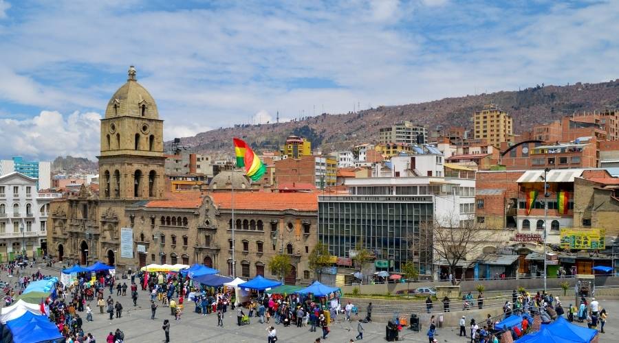Praça central da cidade de La Paz.